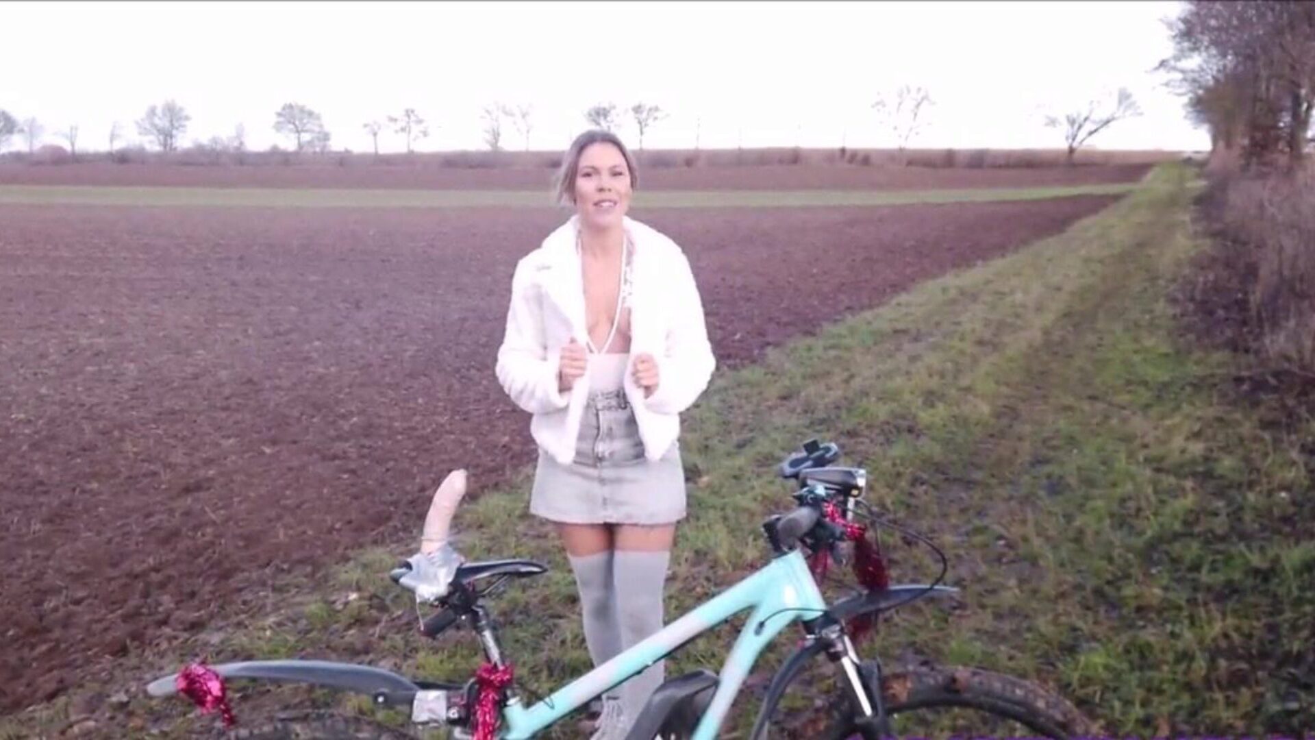 το πρωτότυπο μέρος 2 η Λάρα Μπέργκμαν κάνει κακή χρήση του ποδηλάτου της: πορνό 2b παρακολουθήστε το αρχικό μέρος 2 η Λάρα Μπέργκμαν κακοποιεί το ποδήλατο βίντεο στο xhamster - η απόλυτη συλλογή δωρεάν γερμανικών δύο σωλήνων hd gonzo πορνογραφικού βίντεο