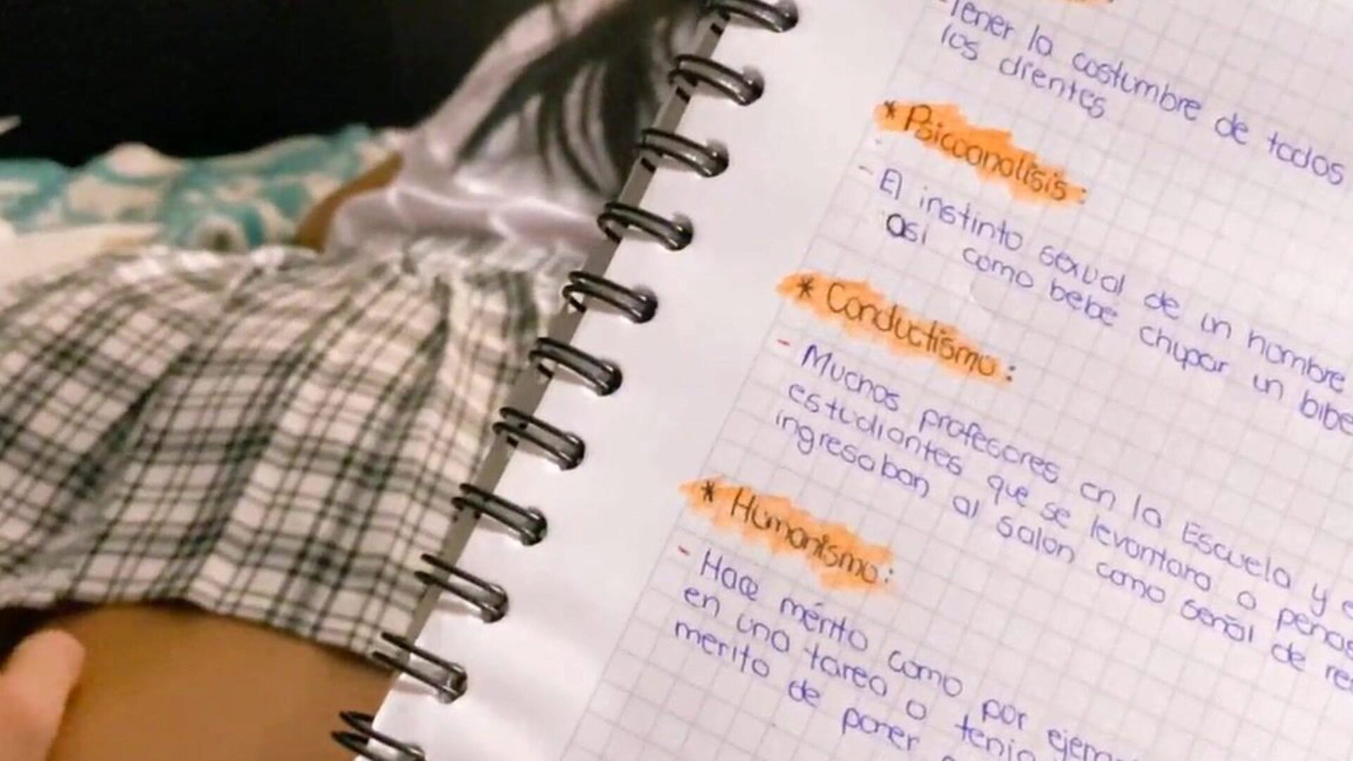 I FUCKED MY CLASSMATE WHILE WE STUDIED AT HER HOME