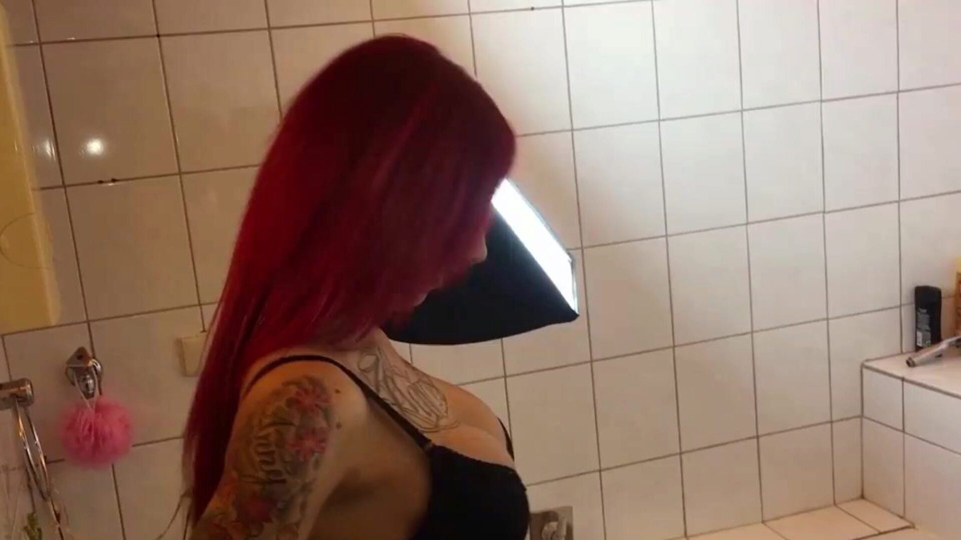 PEE IN HER MOUTH AND SHOWER - GERMAN TEEN LOVE GOLDEN SHOWER