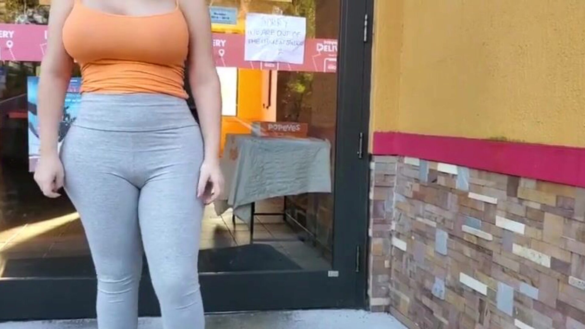 A PAWG Let Me Fuck Her For A Popeyes Chicken Sandwich