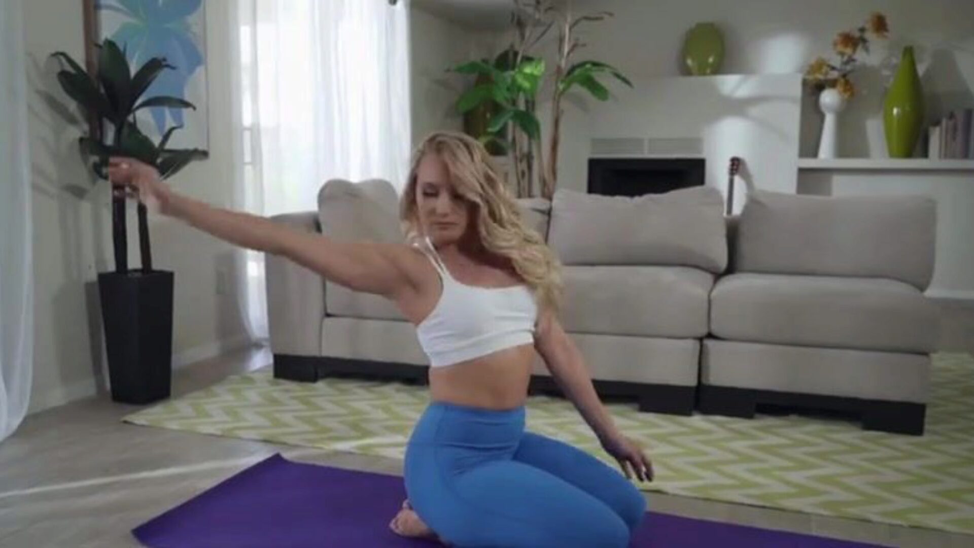 PAWG AJ Applegate's wazoo needs insurance and a BBC Blondie in yoga pants has a wazoo so worthy it has to be insured! But of course in advance of each contract the wares have to be examined and they will be.