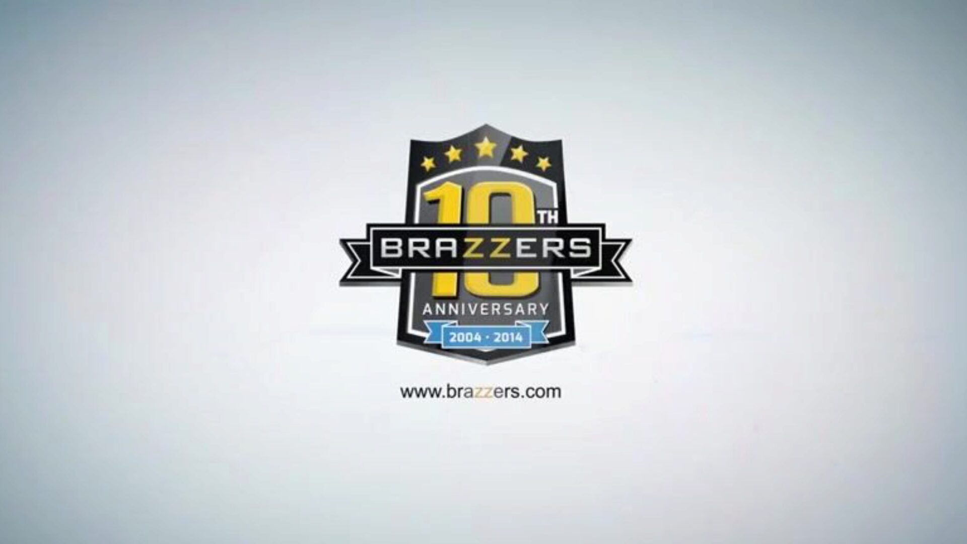 Brazzers - Hawt mom id like to pulverize Leigh Darby fucks sonnies friends