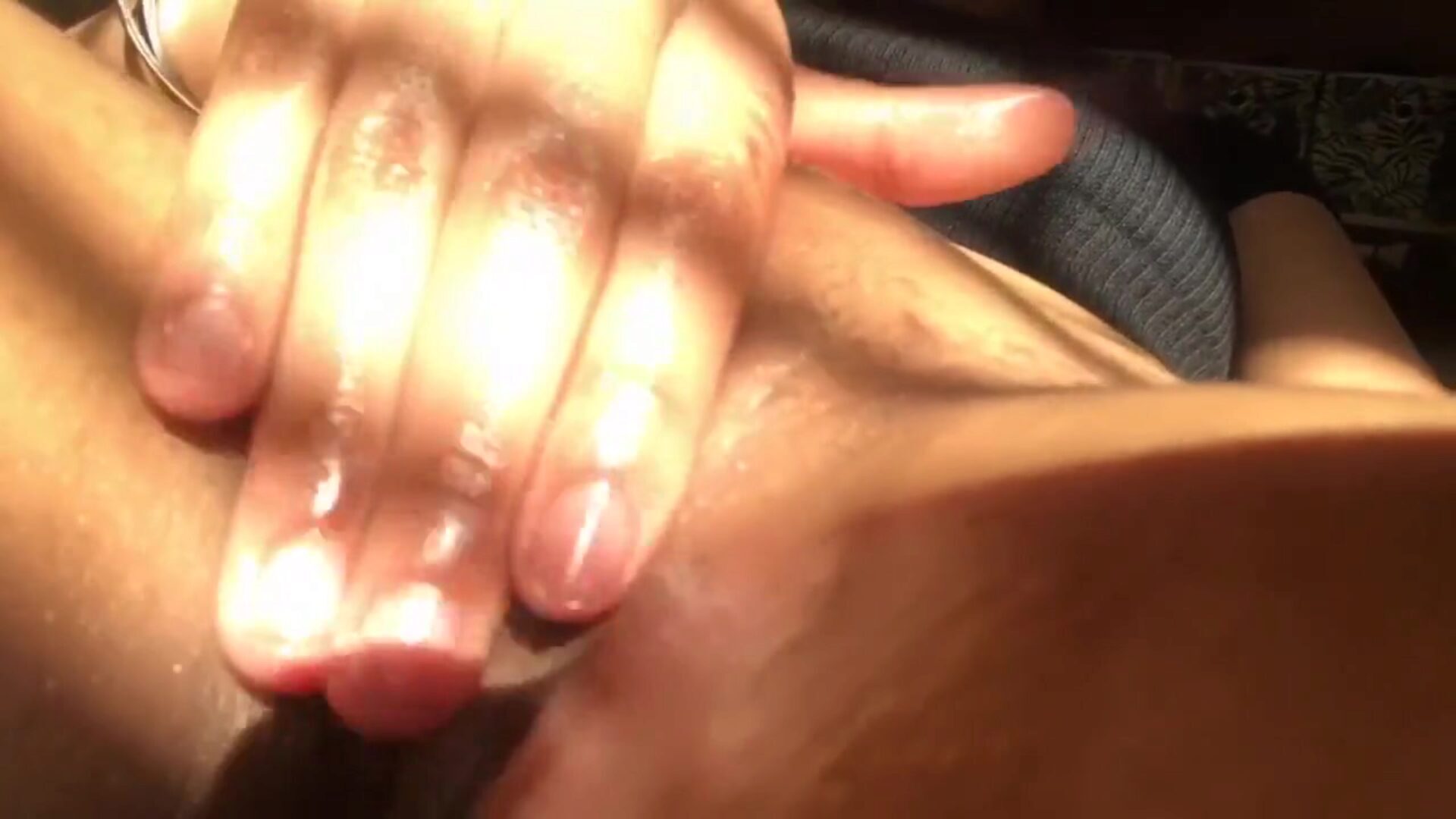 Playing with my Lightskin Pussy until i Squirt & Cream
