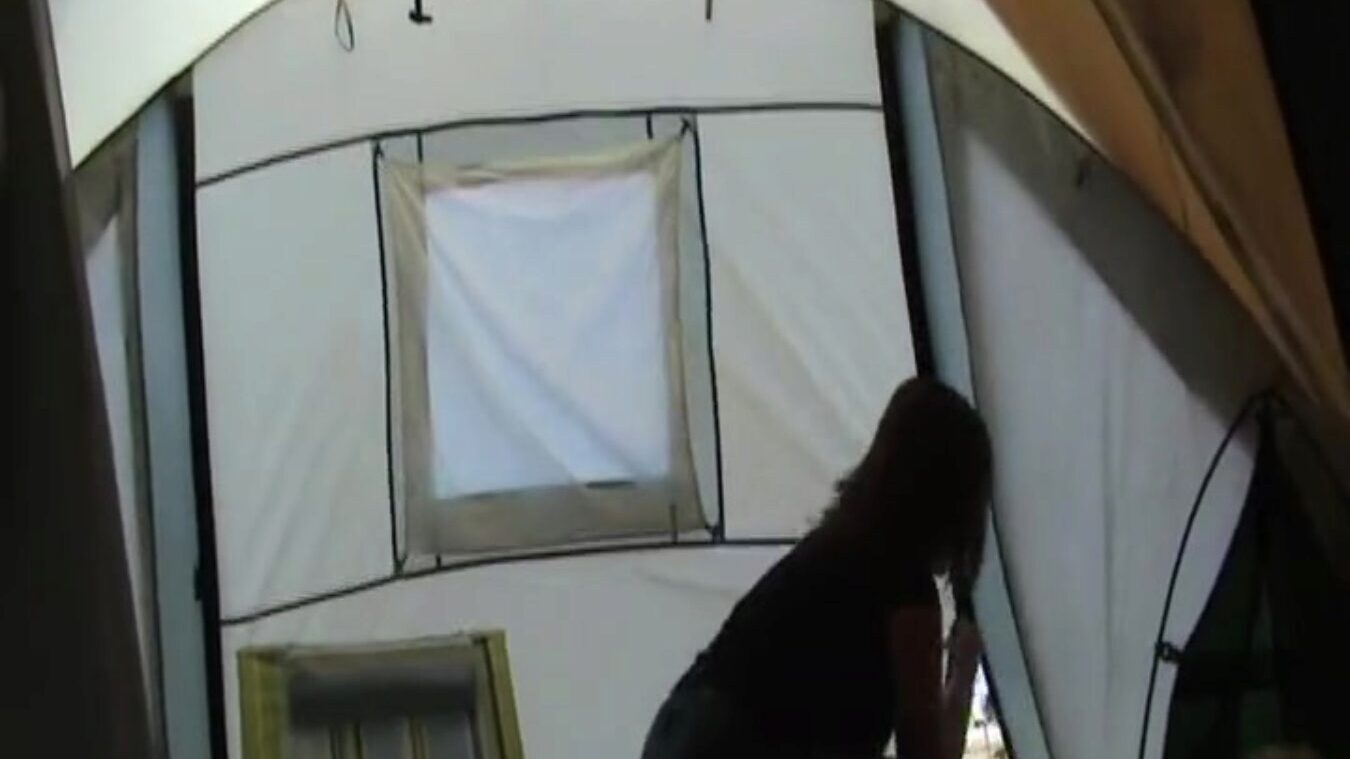 tysk amatør blowjob i telt gulp