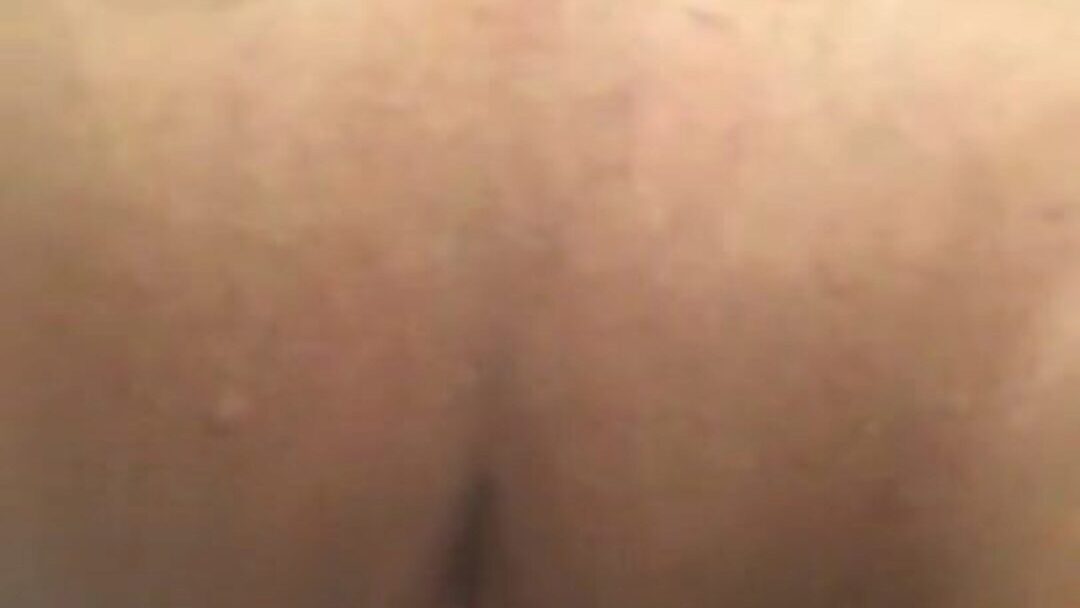 Shaved Pussy pissing Shaved beautiful cum-hole pissing